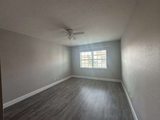 Building Photo - 55 and over condo community in Indian Harb...