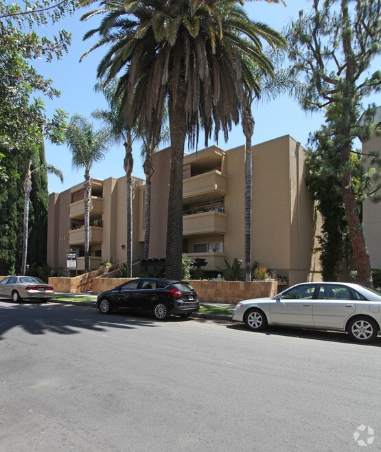 Building Photo - Willis Manor Apartments