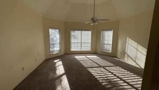 Building Photo - 18532 Bay Pines Ln
