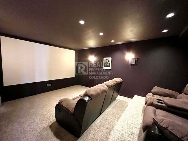 Building Photo - 1550 Capadaro Ct