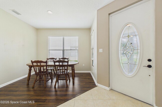 Building Photo - 551 Loxley Ct
