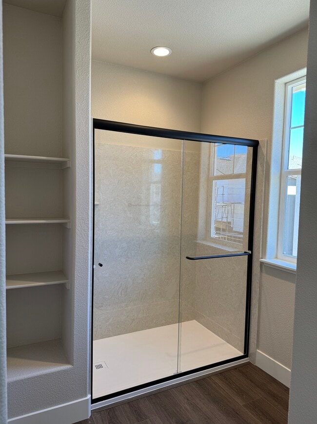 Building Photo - 324 Cattail Cir