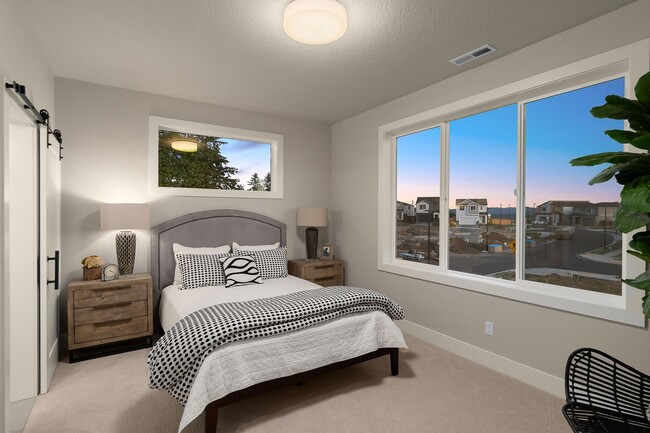 Building Photo - BRAND NEW DUAL PRIMARY BEDROOM Townhome in...