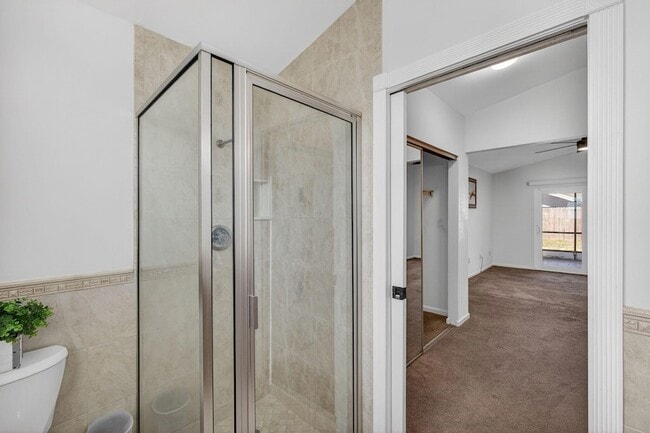 Building Photo - 6223 Kendrick St