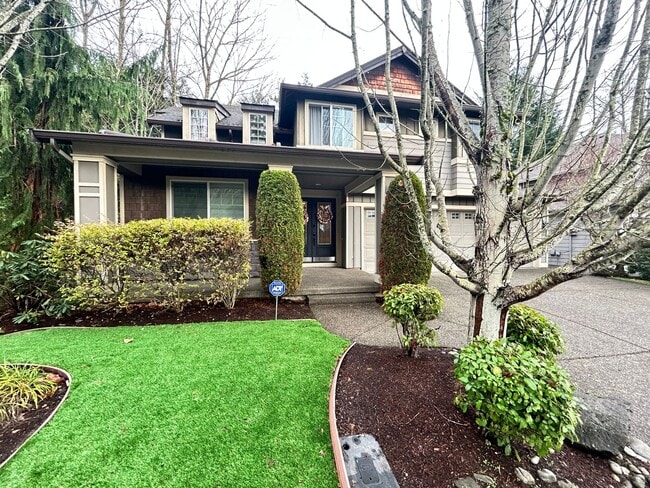 Building Photo - This Shy Creek Neighborhood 4 bed, 3 bath home has abundant space with a functional layout.