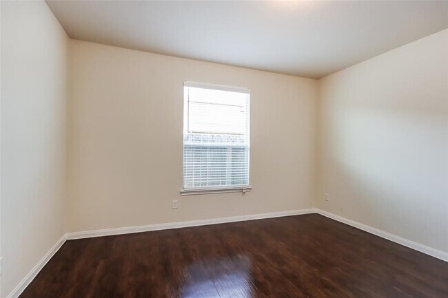 Building Photo - 12335 Dona Lane