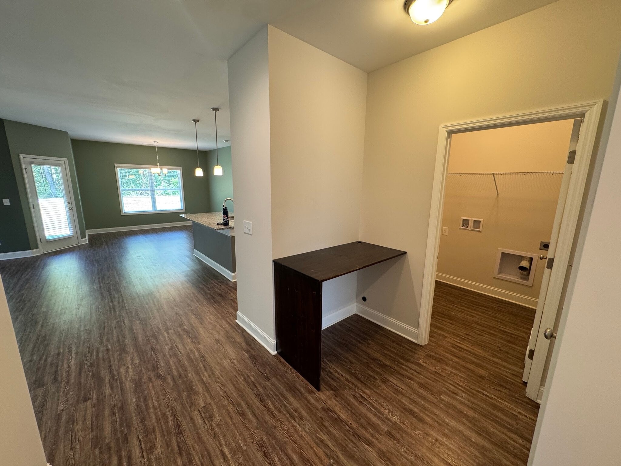 Building Photo - 27244 McKenna Dr