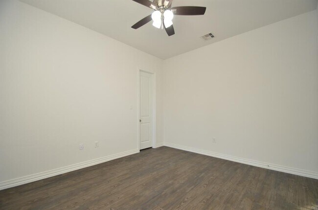 Building Photo - 6514 Fraser Pt Ct