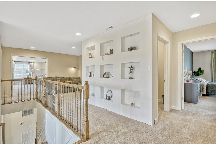 Hallway 2nd floor - 15514 Compton Rd
