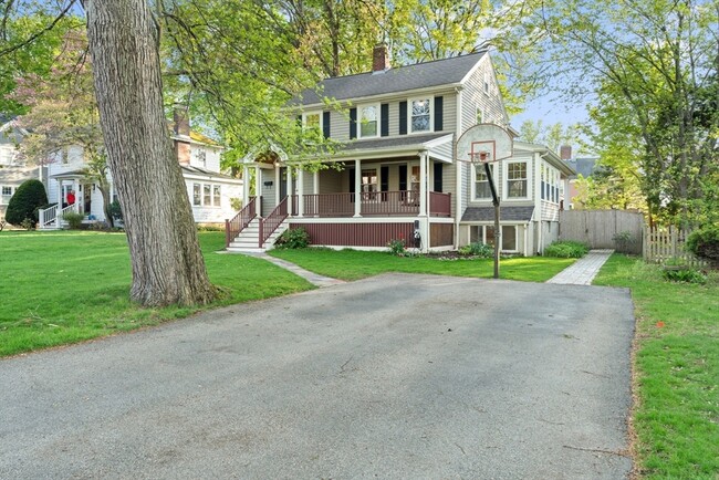 Building Photo - 62 Harding Rd