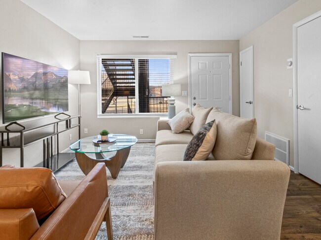 Building Photo - 1153 N Redwood Rd