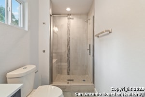 Building Photo - 462 Ledgeview Dr