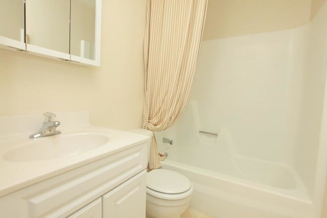 Floorplan - Fox Run Apartments