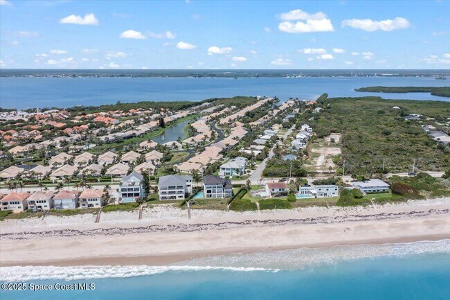 Building Photo - 105 Sea Dunes Dr