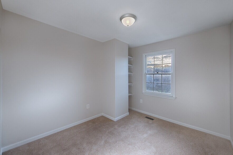 Building Photo - 3440 Winter Moss Ct