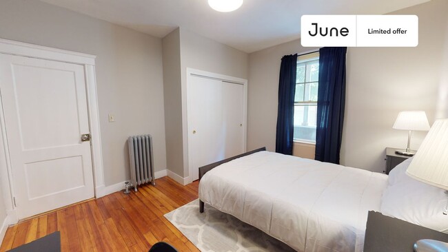 Primary Photo - Private bedroom in 4 bed/1 bath Home