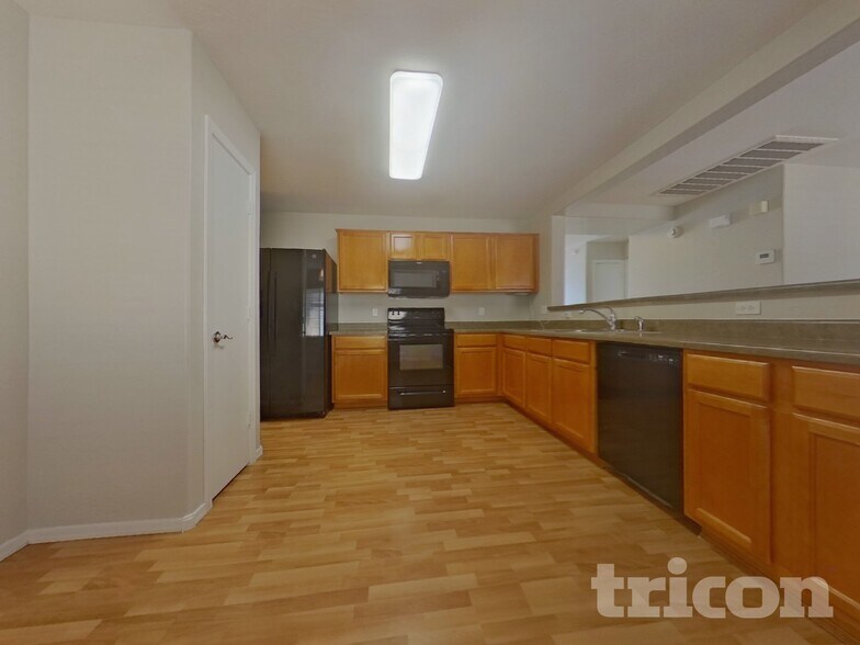 Building Photo - 7448 S Horizon Ct