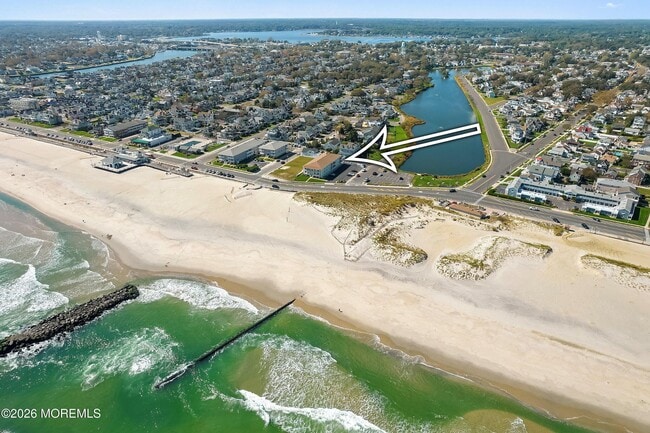 Building Photo - 809 Ocean Ave N