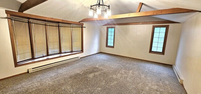 Building Photo - 3306-3308 Shelley Dr