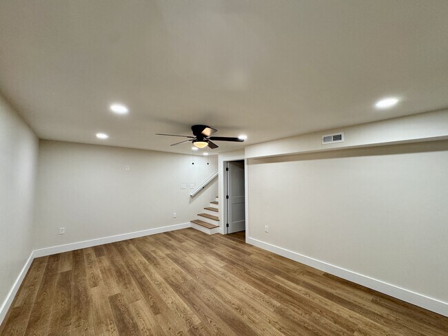 Building Photo - 195 Ritchey Rd