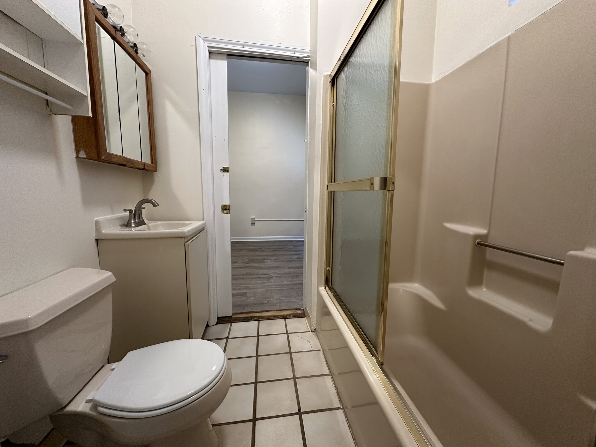 Building Photo - 54 Burbank St