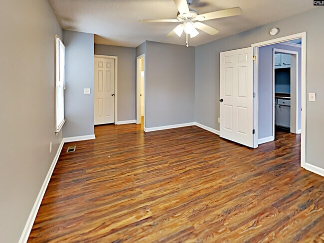 Building Photo - 709 Quail Hills Dr