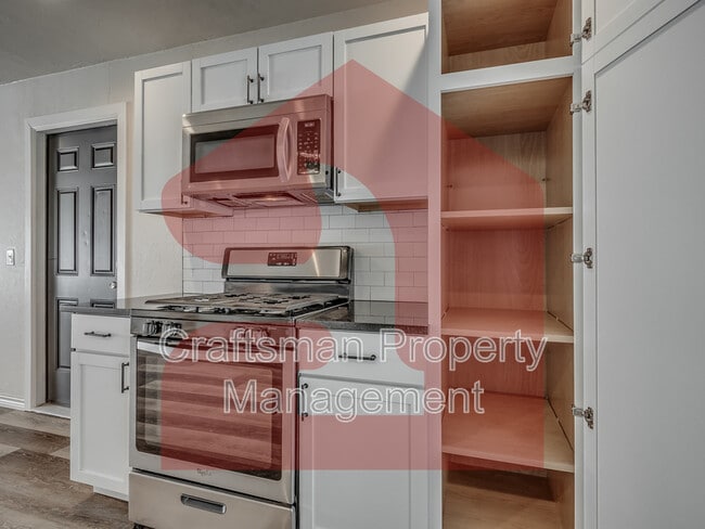 Building Photo - 231 NW 81st St