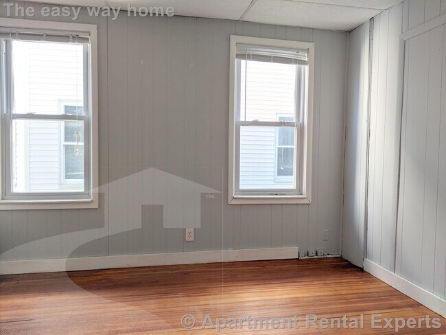 Building Photo - 25 Belknap St