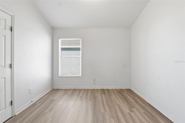 Building Photo - 2764 Rochelle Dr