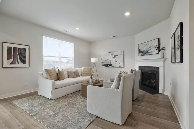 Building Photo - 5 Bed, 3.5 Bath Home w/ 2 Car Garage in Harvest Point