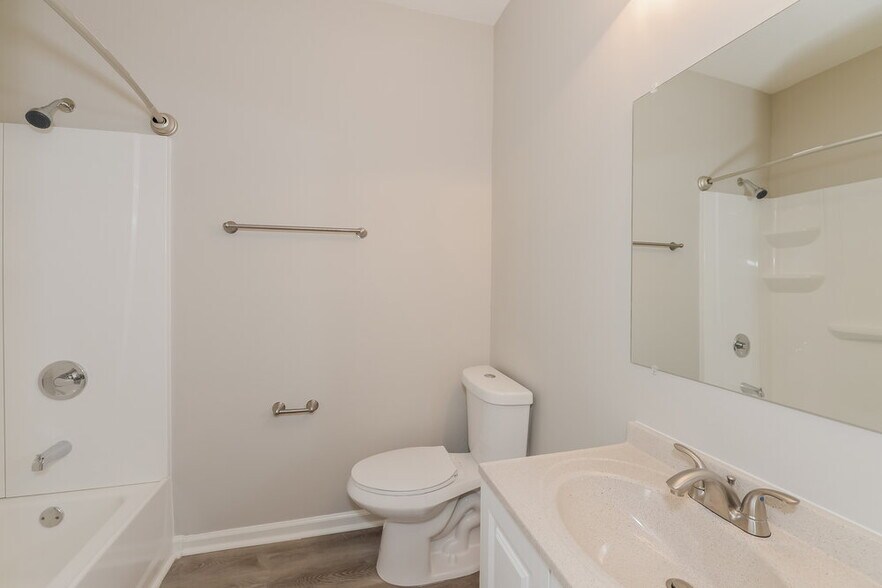 Building Photo - 700 Leadenhall Ct