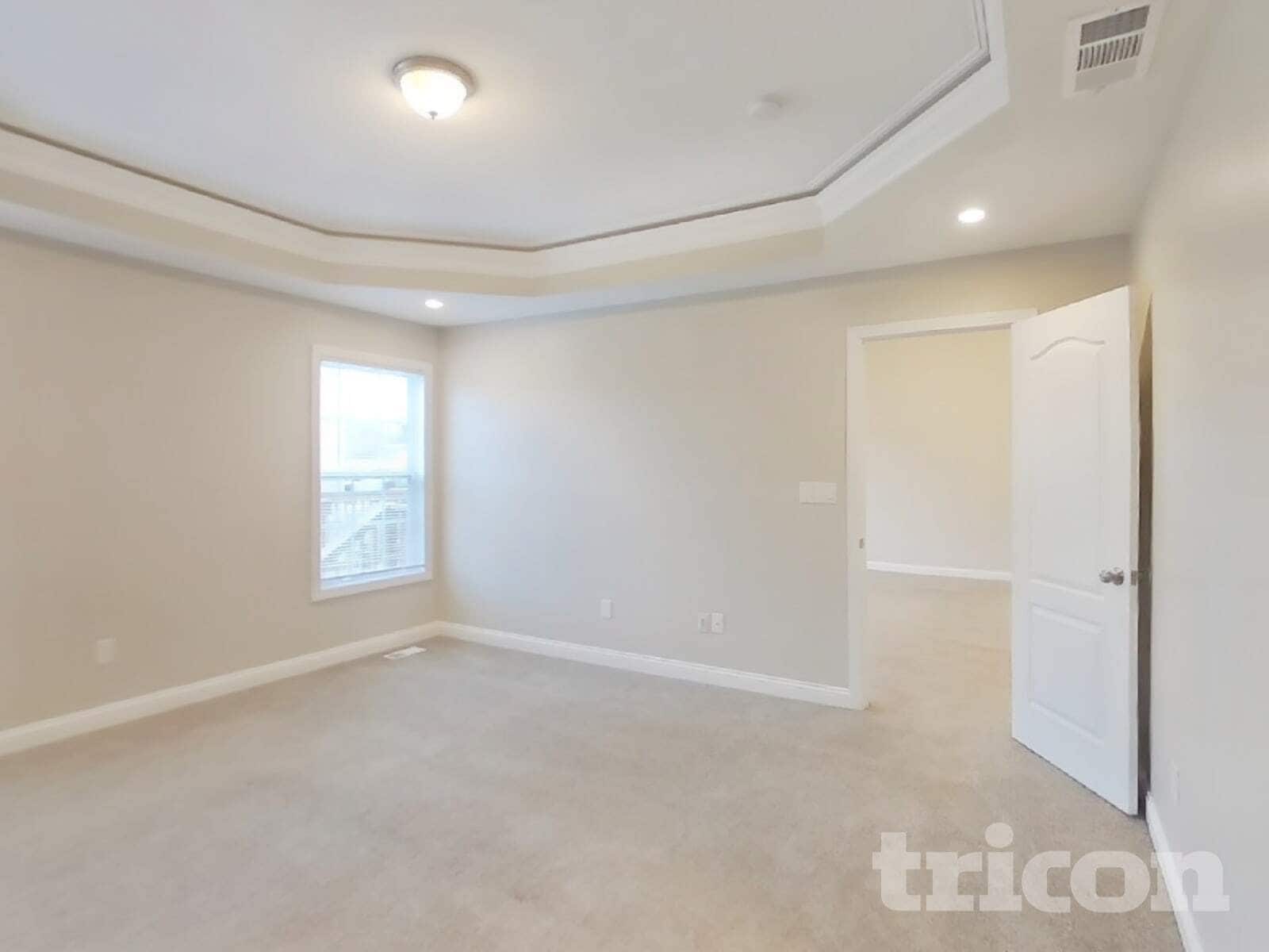 Building Photo - 4687 Bayview Dr