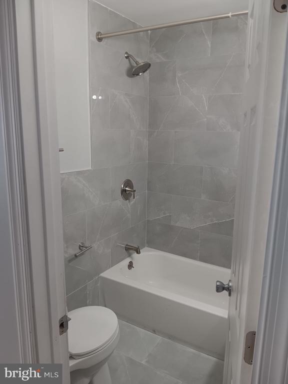 Building Photo - 2036 N Gratz St