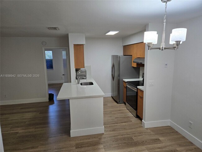 Building Photo - 10416 NW 8th St