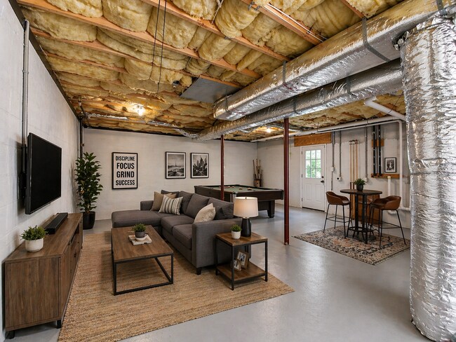 Building Photo - 3 Bed 2 Bath Spectacular Ranch Home