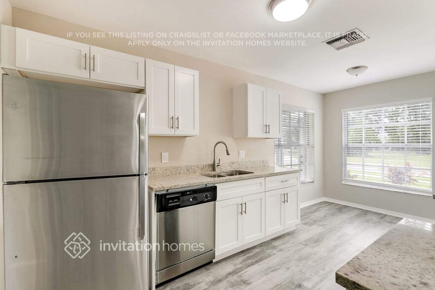 Building Photo - 1056 Malletwood Dr