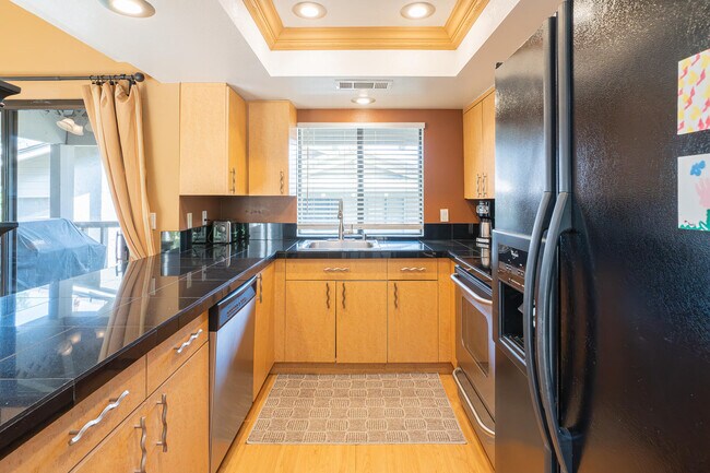 Building Photo - 46631 Arapahoe Ln