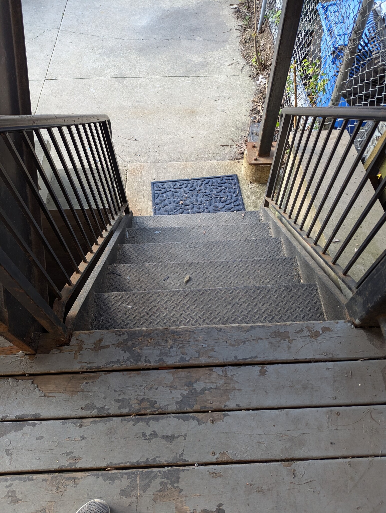 Back Steps - 3212 W Warren Blvd