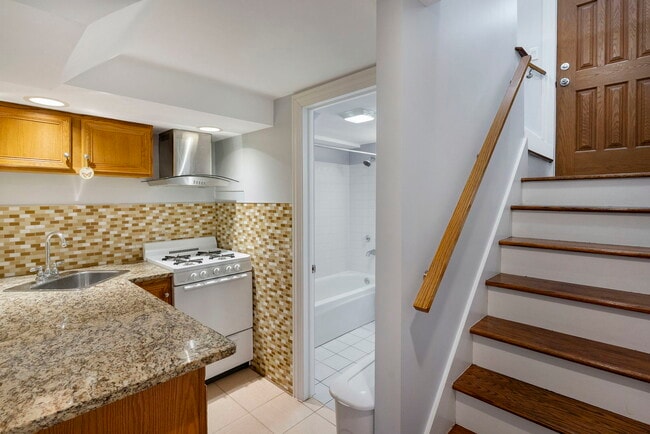 Building Photo - 3519 N Opal Ave