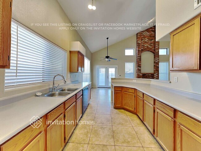 Building Photo - 3519 N 107th Dr