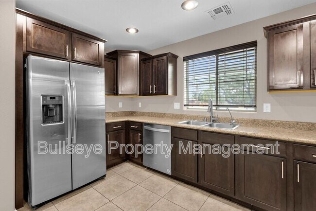 Building Photo - 2581 S Penrose Dr