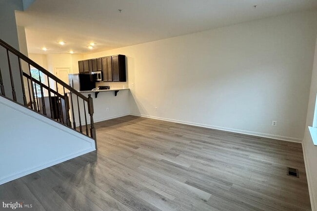 Building Photo - 2537 Westwind Blvd