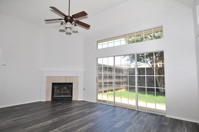 Building Photo - 10112 Burgundy Dr
