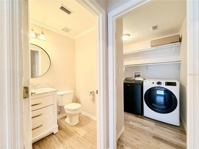 Building Photo - 30750 Temple Stand Ave