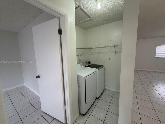 Building Photo - 7792 W 29th Way