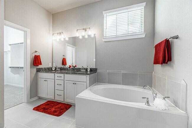 Building Photo - 15027 Red Dam Trl