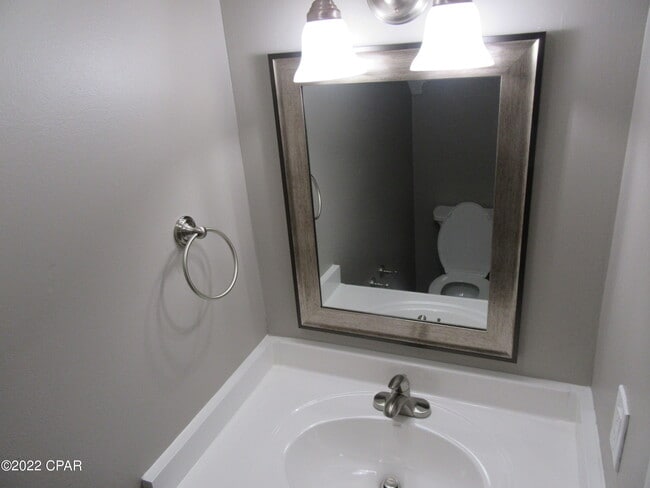 Building Photo - 2912 Sequoia Ave