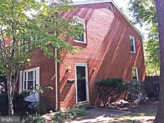Building Photo - 3336 Webley Ct