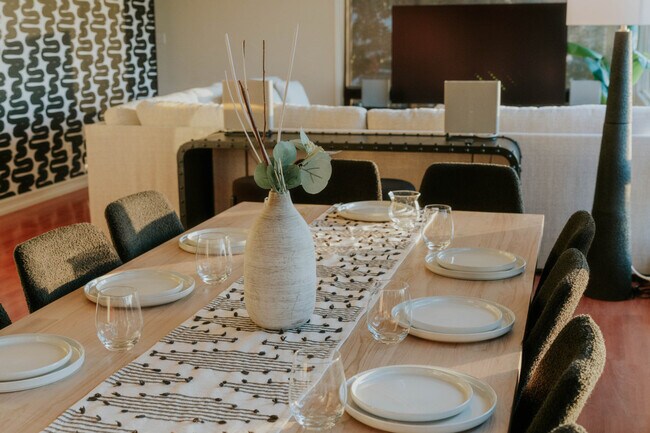 Building Photo - 5008 Onstad St