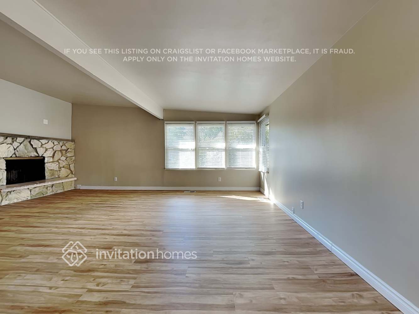 Building Photo - 28232 27th Ave S